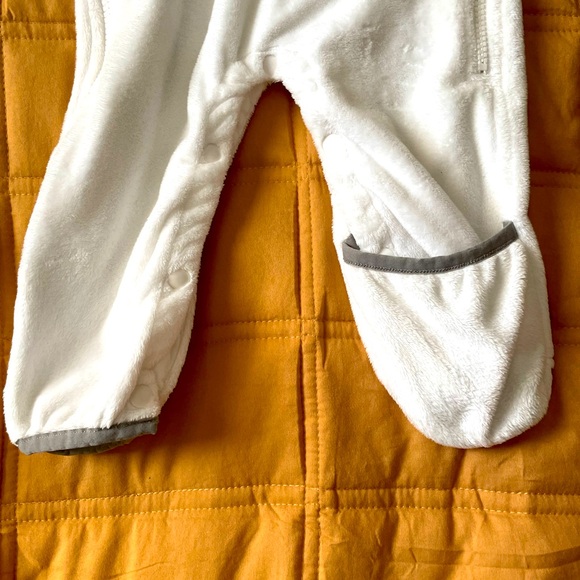 The North Face Infant White Buttery Fleece One Piece Coat Suit - white- 6-12 M - Picture 3 of 11